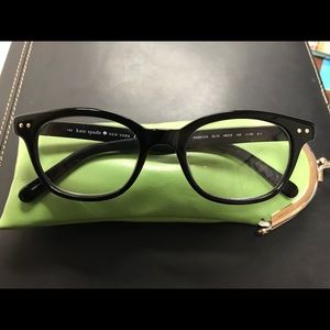 Like new reading glasses. Lens can be changed